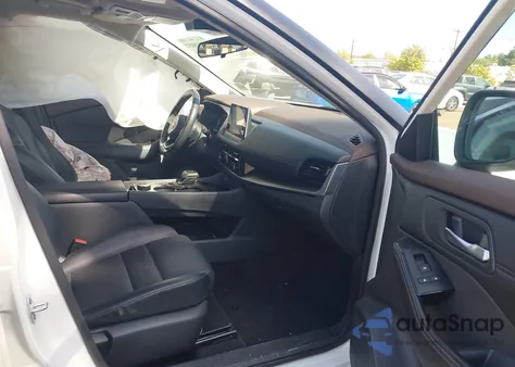 2022 Nissan Rogue Sv Intelligent Awd z USA, uszkodzony, nr VIN 5N1BT3BB3NC703612